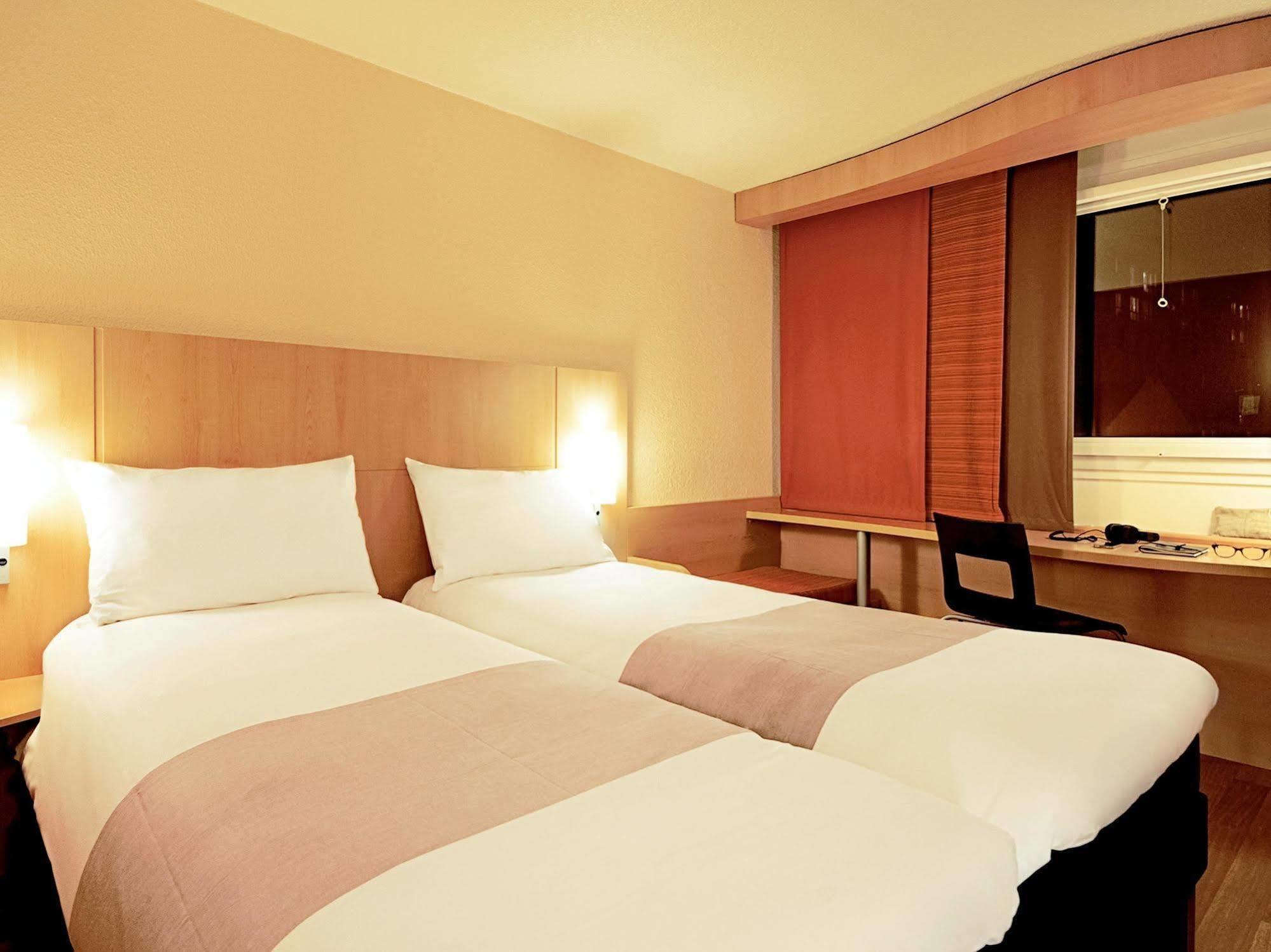 Ibis Anyang Jiefang Ave Hotel Bagian luar foto
